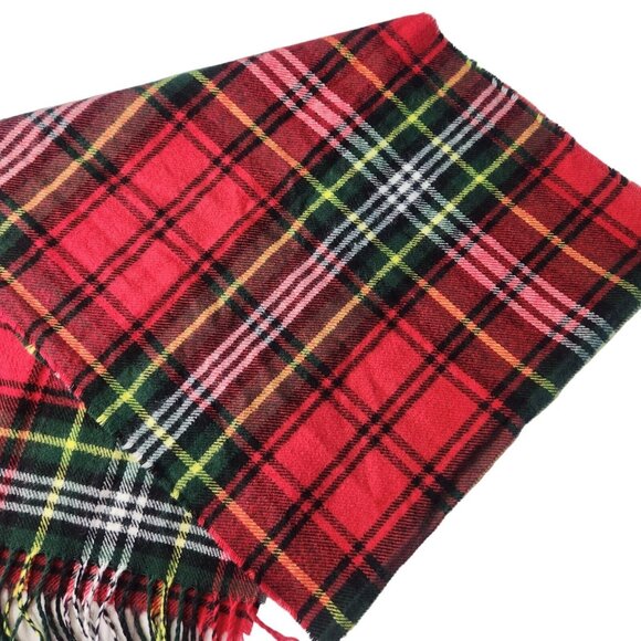 Steve Madden Wide Red Classic Tartan Scarf Fringe Edges Plaid One Size - Picture 4 of 8